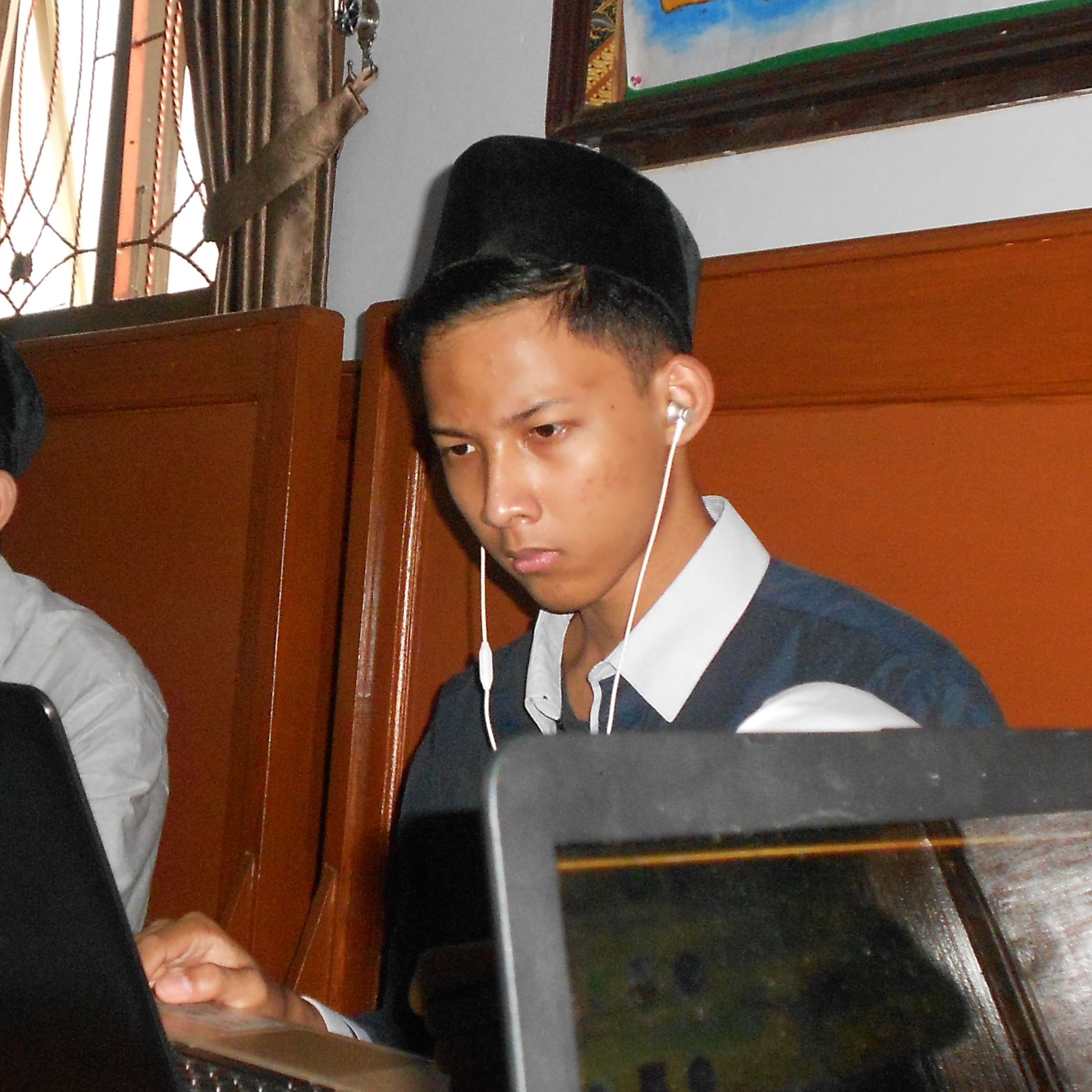 Alfa Naufal Afif L. M. - Photo 2